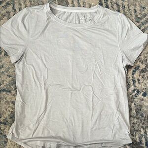 DSG Women's Light Gray Short Sleeve Tee